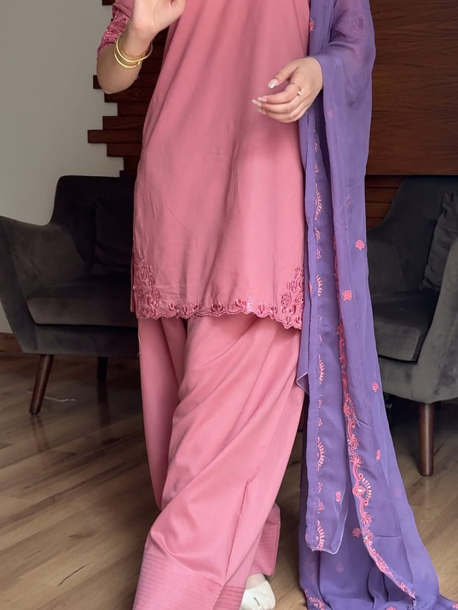 Pink Zoli farshi