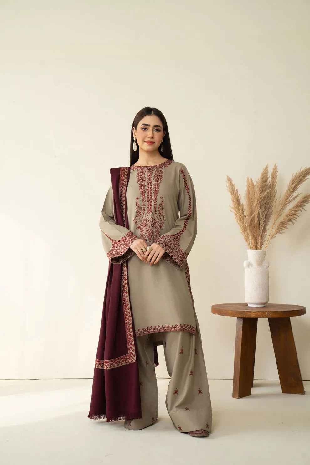 Romaisa Embroidery 3pcs